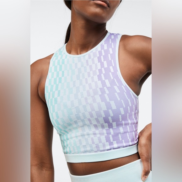 Fabletics || NWOT Kerri Seamless Crop Tank (S) - Picture 2 of 9